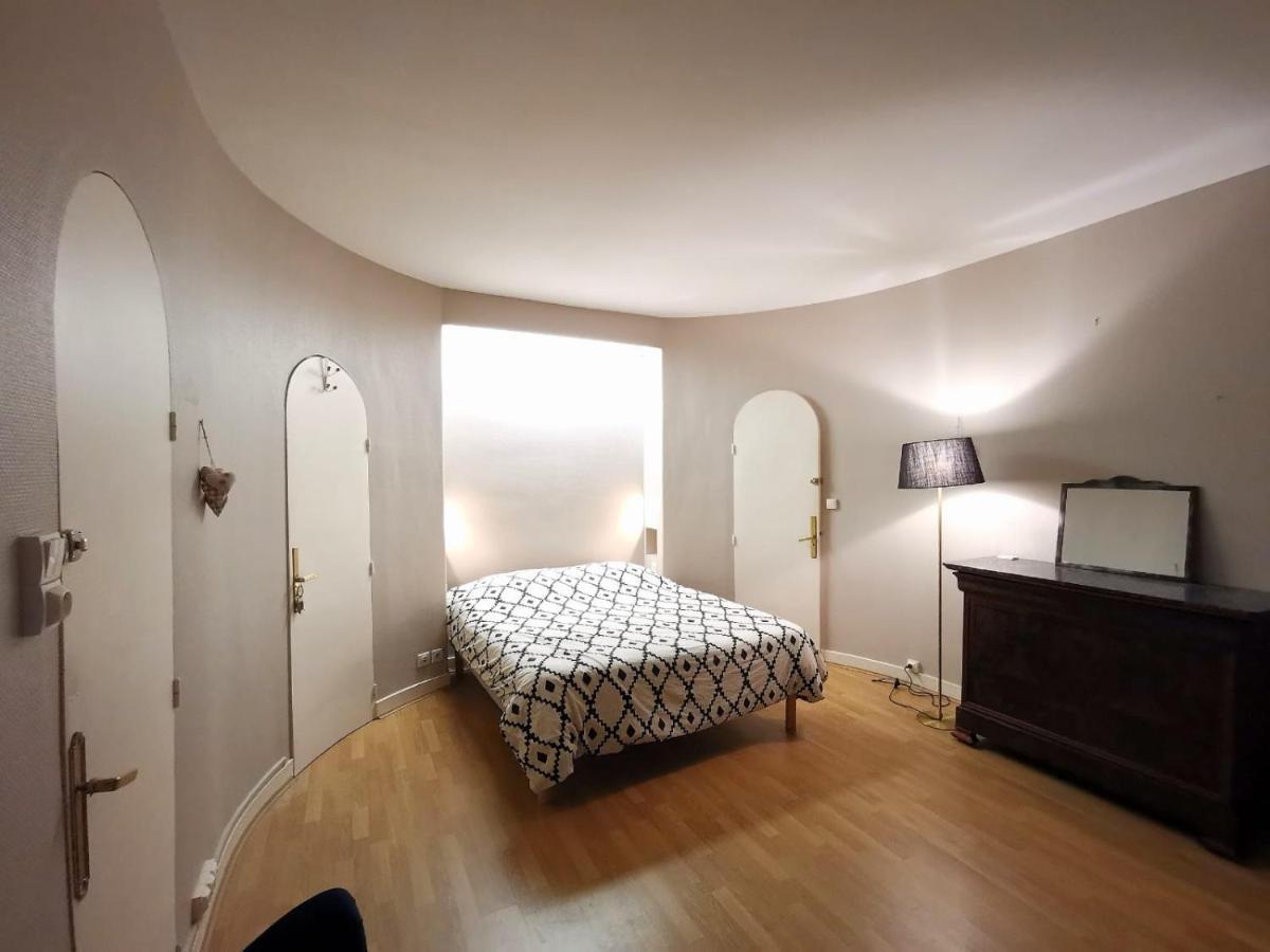 Chambres D'Hotes La Maison Blanche Saint-Junien Exterior foto